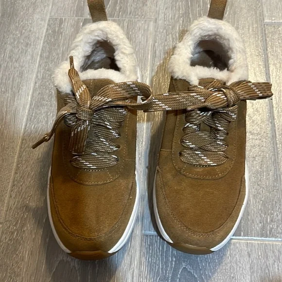 UGG LA Glide Heritage Sneakers Size 5 - Picture 5 of 7